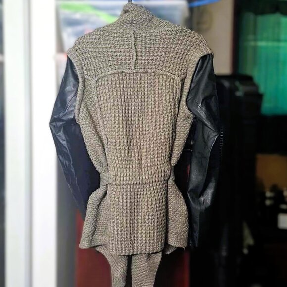 Line Women Luxury Sweaters Cardigans w/ Genuine Leather Sleeves - Picture 5 of 7